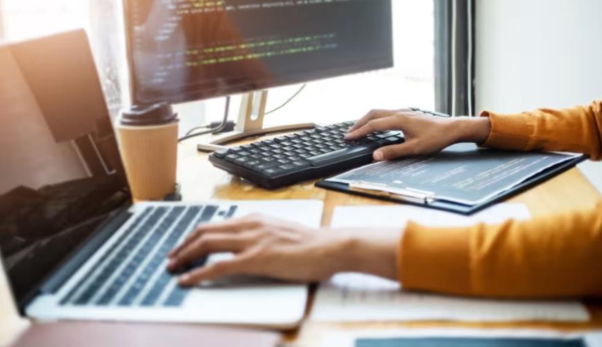 2026年软件开发公司发展趋势展望:技术创新与市场变革